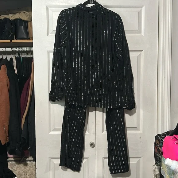 Stripped Victoria's Secret Pajamas - Picture 5 of 7